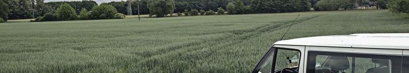 Messfahrzeug im Feld